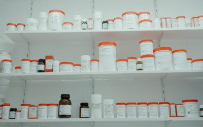 Precision and Efficiency in Pharmaceutical Vial Labeling